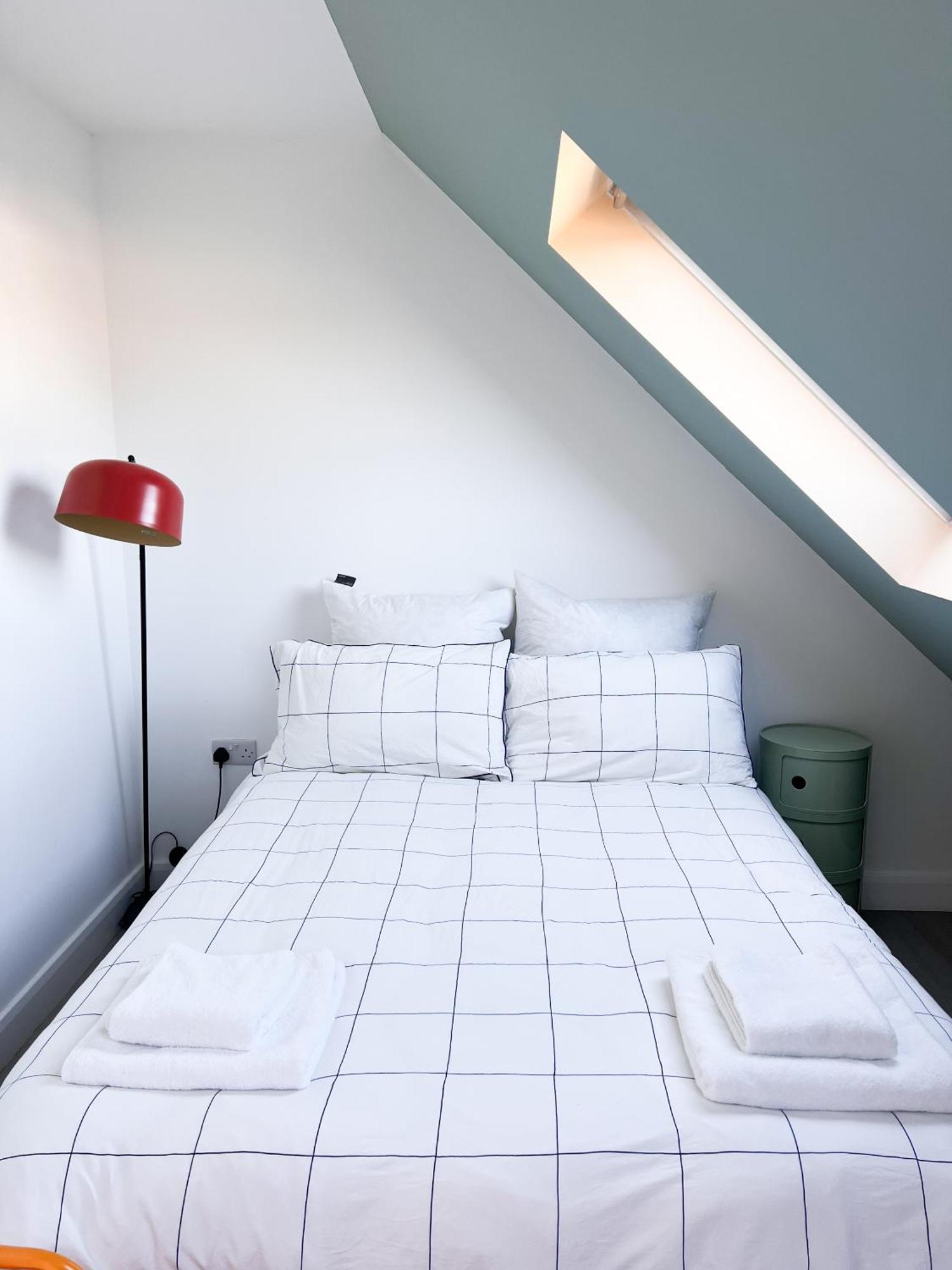 Zozy Clitterhouse Hotel ลอนดอน ภายนอก รูปภาพ