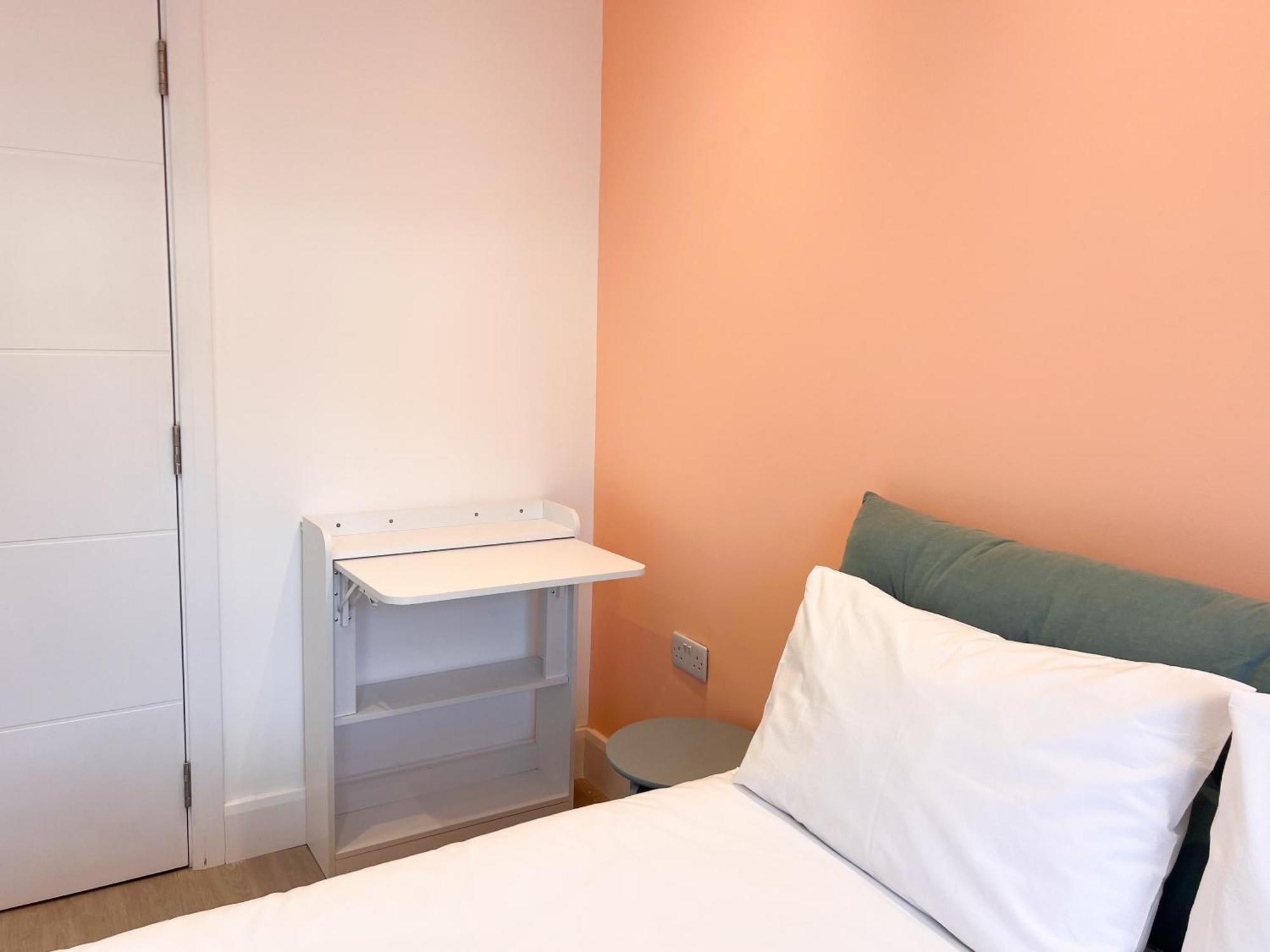 Zozy Clitterhouse Hotel ลอนดอน ภายนอก รูปภาพ